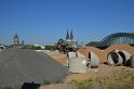 Betonmischer umgestuerzt Koeln Deutz neue Rheinpromenade P001
